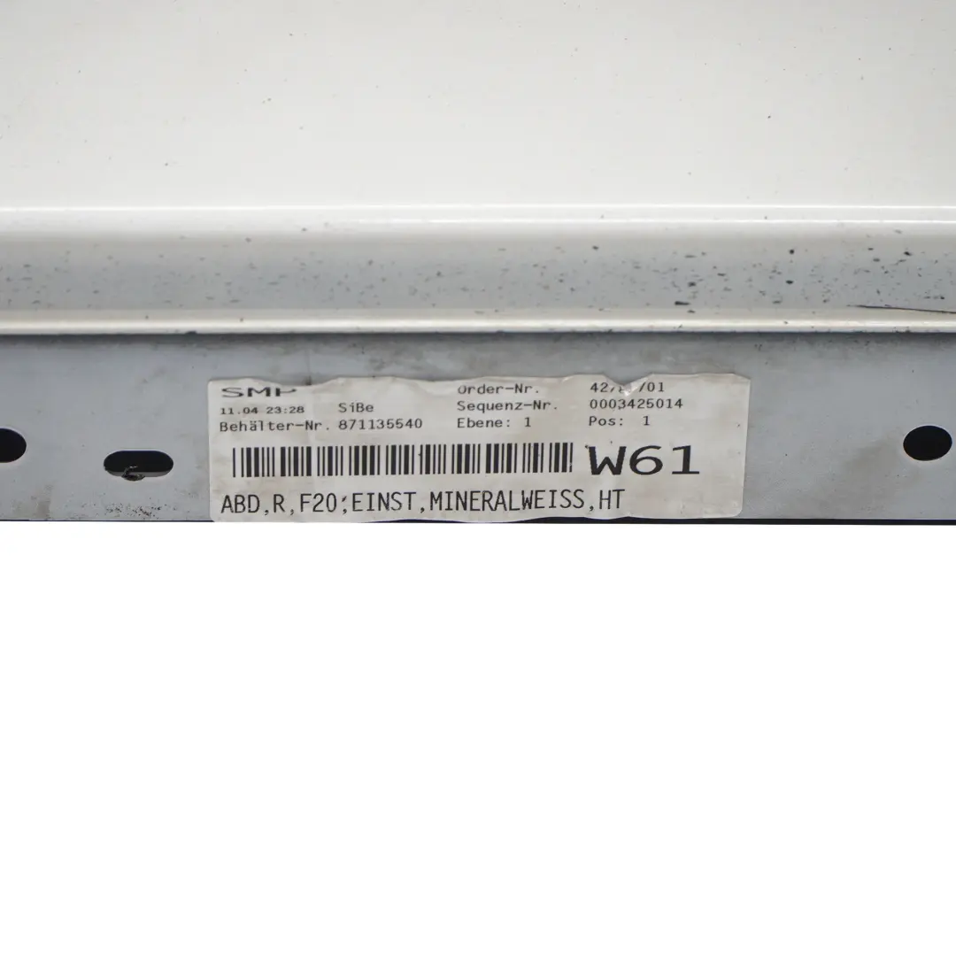 Bande de seuil Jupe latérale droite Mineralweiss Mineral White - A96 pour BMW F20 à propos du numéro de pièce 7293554 BMW F20 Bande de seuil Jupe latérale droite Mineralweiss Mineral White - A96 - SKU 7293554-MW4 - Numéro de pièce 7293554