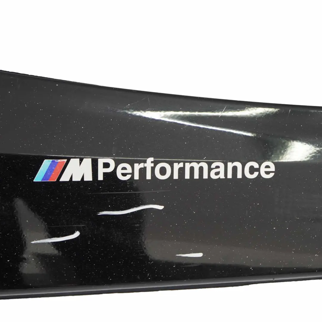 Sill Strip Faldon Lateral Derecho Schwarz 2 Negro - 668 para BMW F20 con número de pieza 7293554 BMW F20 Sill Strip Faldon Lateral Derecho Schwarz 2 Negro - 668 - SKU 7293554-SCH2 - Número de pieza 7293554