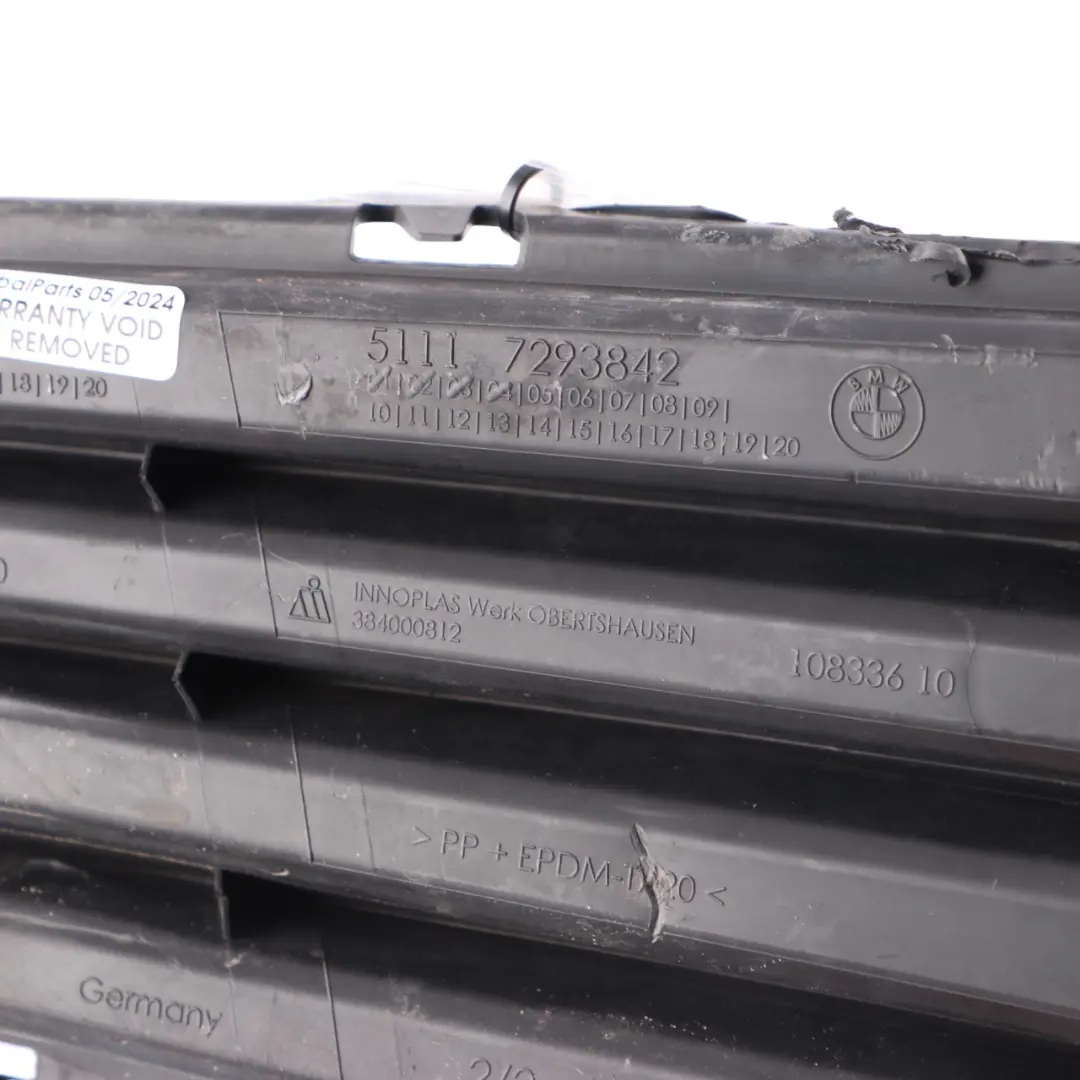 Front Bumper Grille BMW F22 F23 Grid Lateral Cover Fog Light Right O/S to with Part number 7293842 Front Bumper Grille BMW F22 F23 Grid Lateral Cover Fog Light Right O/S - SKU 7293842 - Part number 7293842