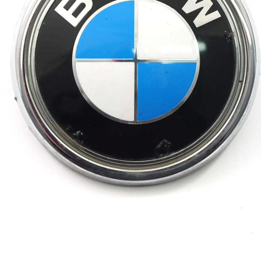 Placa Tapa Maletero Insignia Emblema Logo para BMW X5 F15 X6 F16 con número de pieza 7294465 BMW X5 F15 X6 F16 Placa Tapa Maletero Insignia Emblema Logo - SKU 7294465 - Número de pieza 7294465