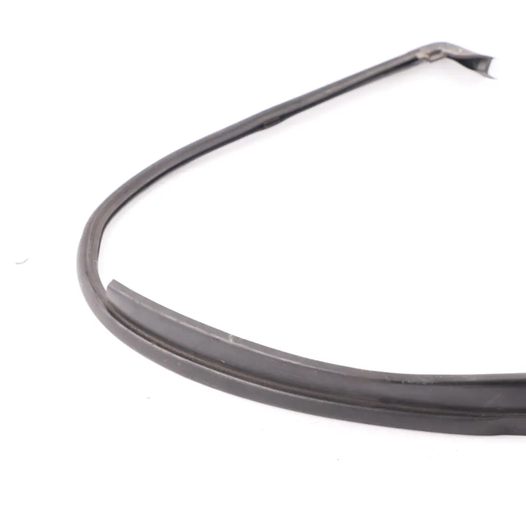 Joint d'étanchéité avant du capot moteur pour BMW X5 F15 X6 F16 à propos du numéro de pièce 7294509 BMW X5 F15 X6 F16 Joint d'étanchéité avant du capot moteur - SKU 7294509 - Numéro de pièce 7294509