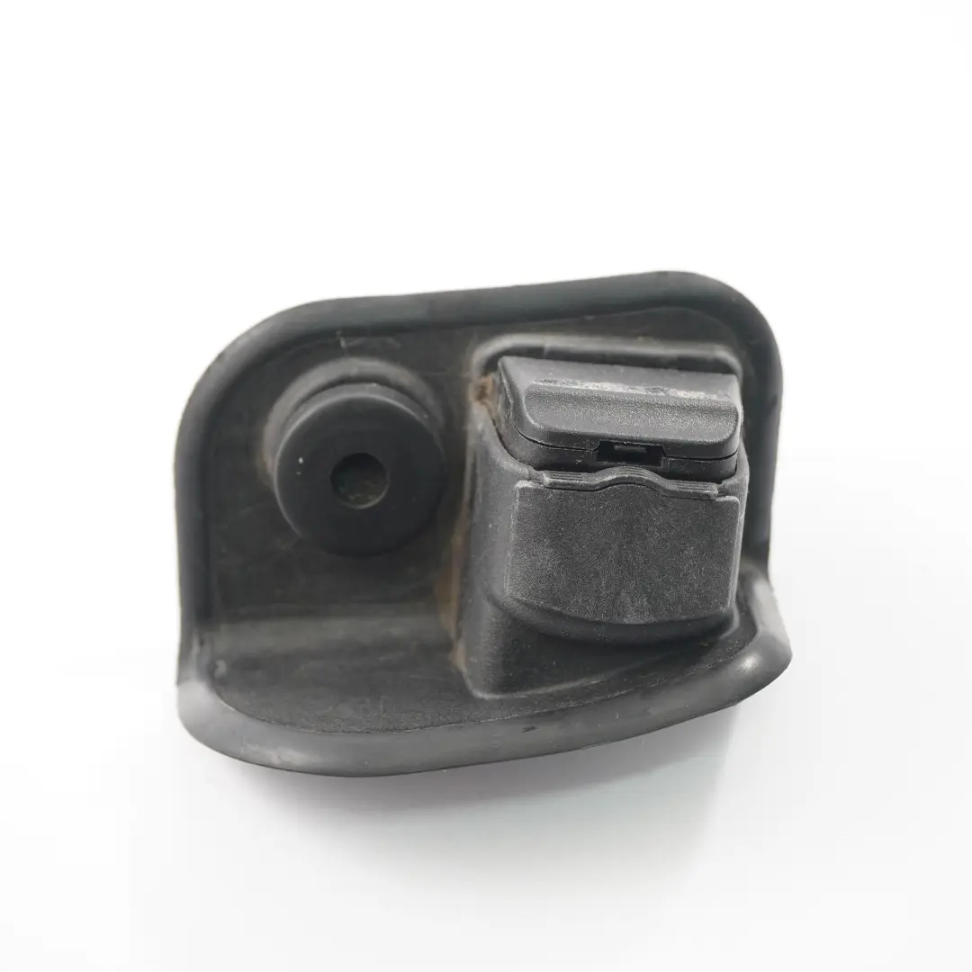 Coffre Porte arrière Arrêt gauche Couvercle tampon Trappe pour BMW X5 F15 à propos du numéro de pièce 7294779 BMW X5 F15 Coffre Porte arrière Arrêt gauche Couvercle tampon Trappe - SKU 7294779 - Numéro de pièce 7294779