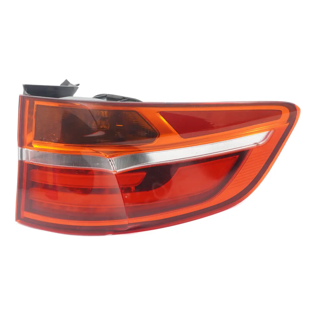 Luz Trasera Panel Lateral Piloto Trasero Derecho para BMW X6 E71 con número de pieza 7295002 BMW X6 E71 Luz Trasera Panel Lateral Piloto Trasero Derecho - SKU 7295002 - Número de pieza 7295002
