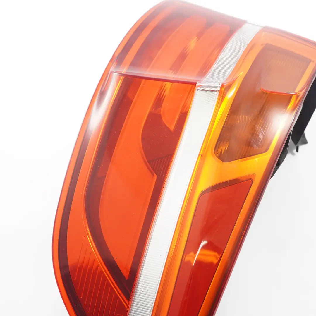 Lampa Prawy Tył Prawa Tylna do BMW X6 E71 o numerze 7295002 BMW X6 E71 Lampa Prawy Tył Prawa Tylna - SKU 7295002 - Numer Części 7295002