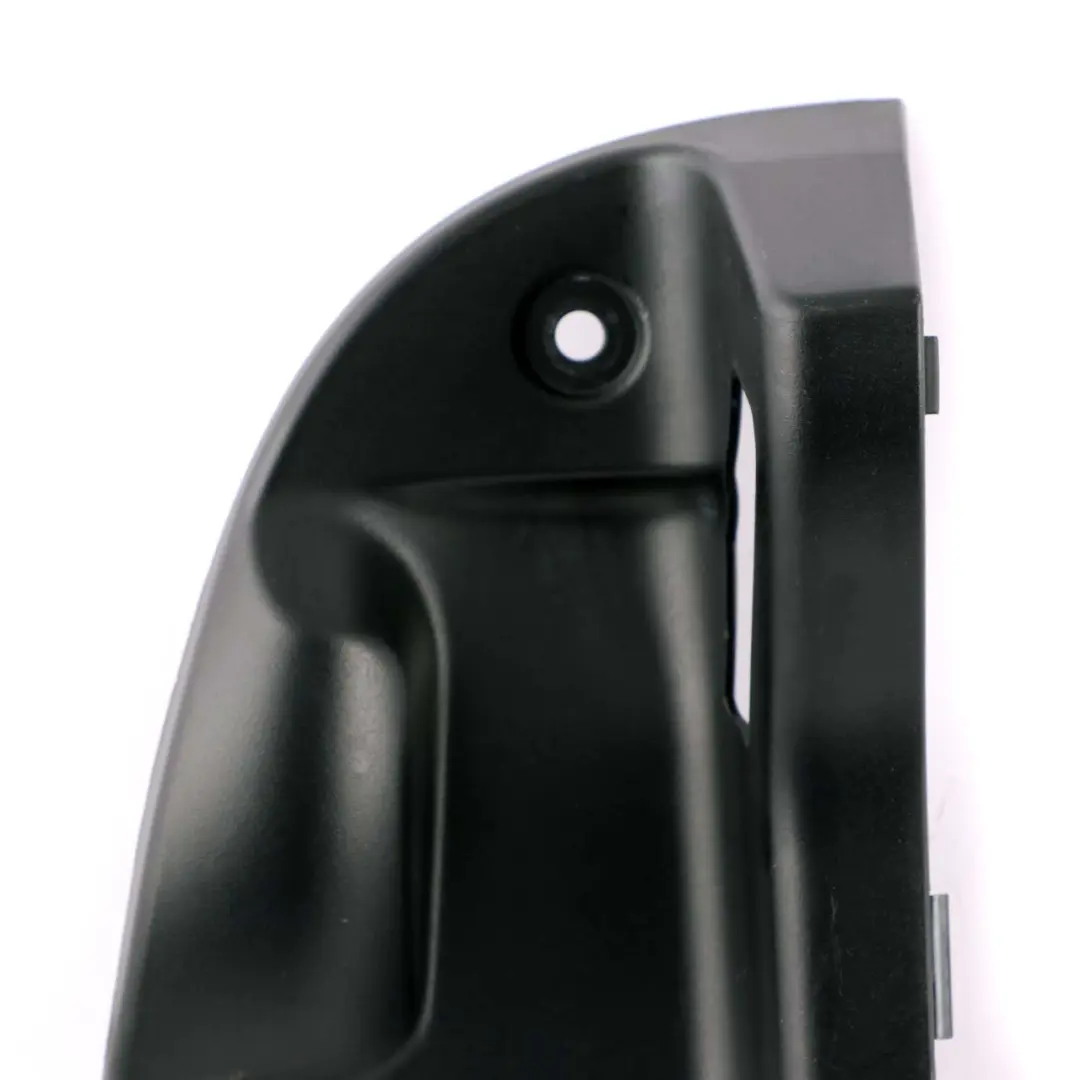 Obudowa Osłona Zaślepka Lampy Bagażnika Lewy Tył do BMW F33 F83 M4 o numerze 7295255 BMW F33 F83 M4 Obudowa Osłona Zaślepka Lampy Bagażnika Lewy Tył - SKU 7295255 - Numer Części 7295255