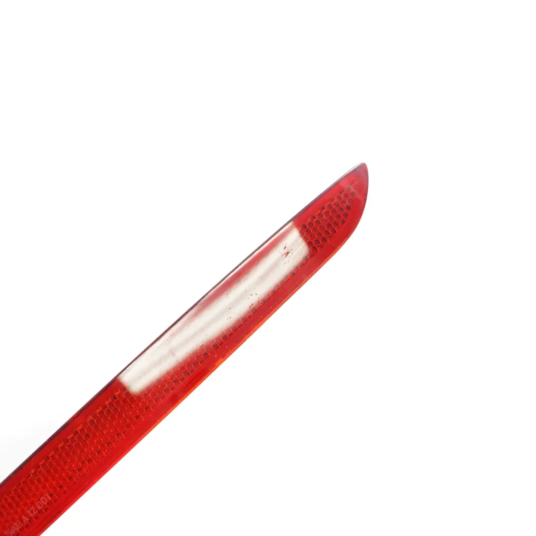 Reflector Parachoques Trasero Lado Derecho Luz Indicadora para BMW F22 F23 con número de pieza 7295422 BMW F22 F23 Reflector Parachoques Trasero Lado Derecho Luz Indicadora - SKU 7295422 - Número de pieza 7295422