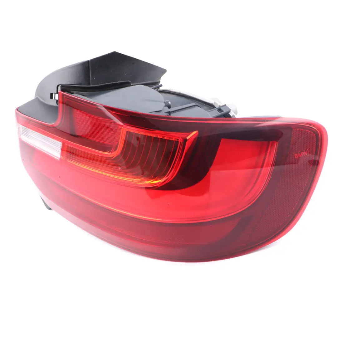 BMW F22 F23 Luz Piloto Trasero Portón Derecho - SKU 7295424 - Número de pieza 7295424