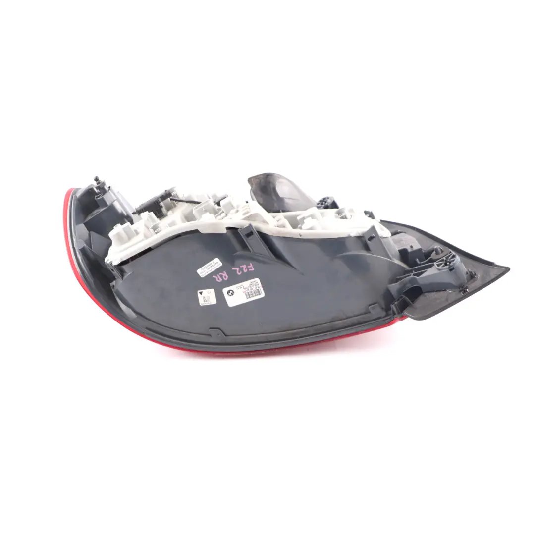 BMW F22 F23 Luz Piloto Trasero Portón Derecho - SKU 7295424 - Número de pieza 7295424