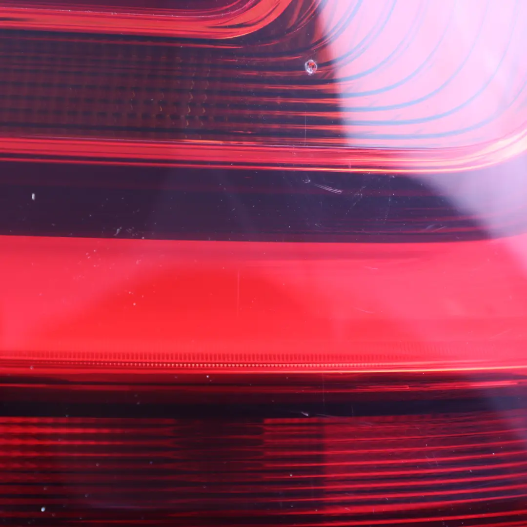 Light Lamp Tailgate Rear Right O/S to BMW 2 Series F22 F23 with Part number 7295424 BMW 2 Series F22 F23 Light Lamp Tailgate Rear Right O/S - SKU 7295424 - Part number 7295424