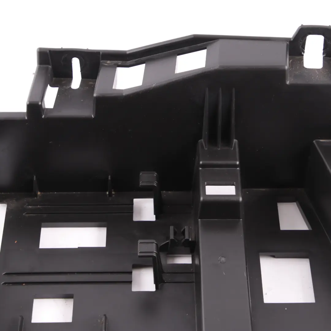 Pannello di copertura del bagagliaio BMW F34 GT Protezione batteria per con numero di parte 7295575 Pannello di copertura del bagagliaio BMW F34 GT Protezione batteria - SKU 7295575 - Numero di parte 7295575