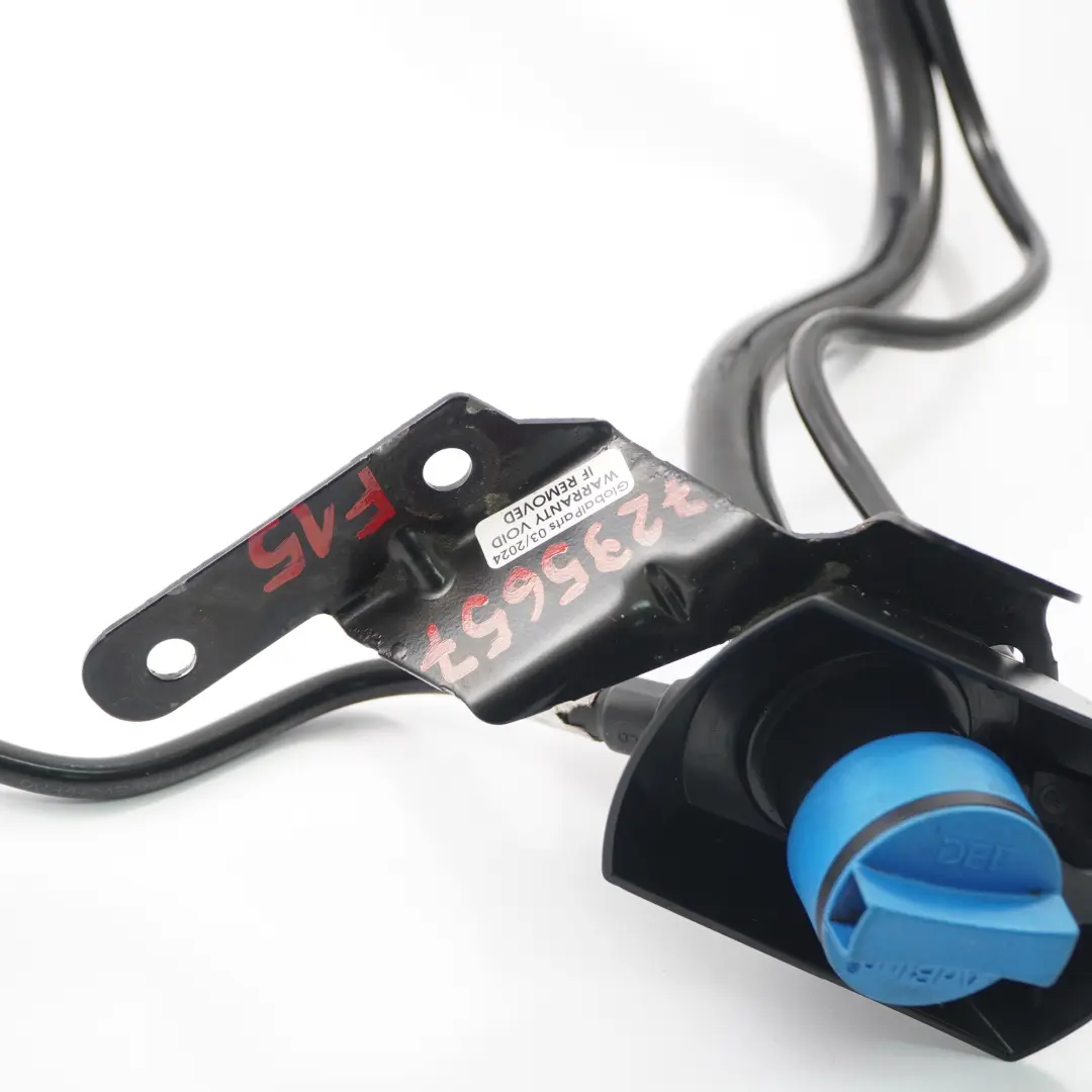 Tubo Flessibile Plastica Bocchettone Serbatoio Adblue SCR per BMW X5 F15 con numero di parte 7295657 BMW X5 F15 Tubo Flessibile Plastica Bocchettone Serbatoio Adblue SCR - SKU 7295657 - Numero di parte 7295657