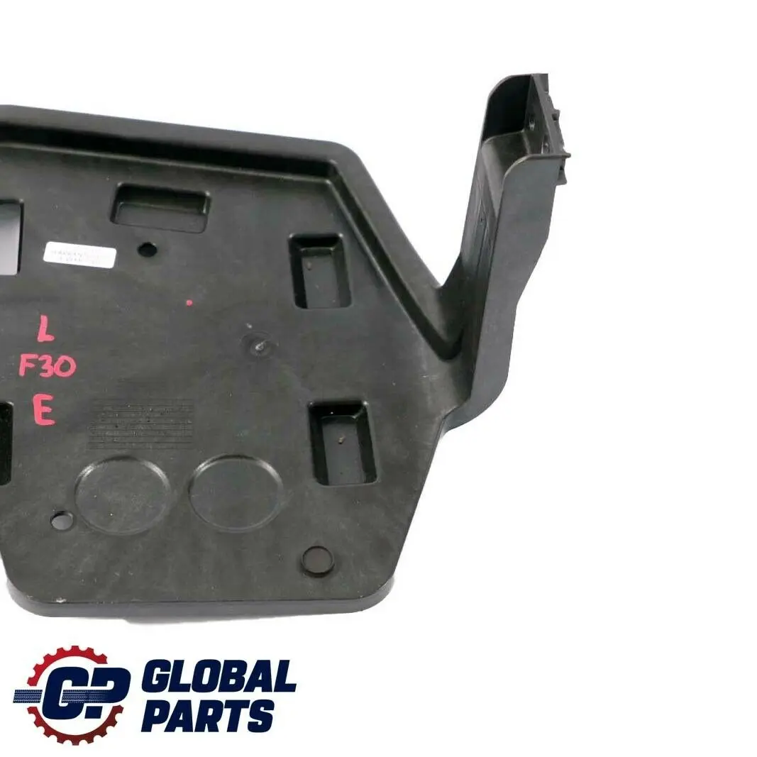 Wspornik Uchwyt Mocowanie Bagażnika Lewe do BMW F30 F32 o numerze 7295817 BMW F30 F32 Wspornik Uchwyt Mocowanie Bagażnika Lewe - SKU 7295817 - Numer Części 7295817