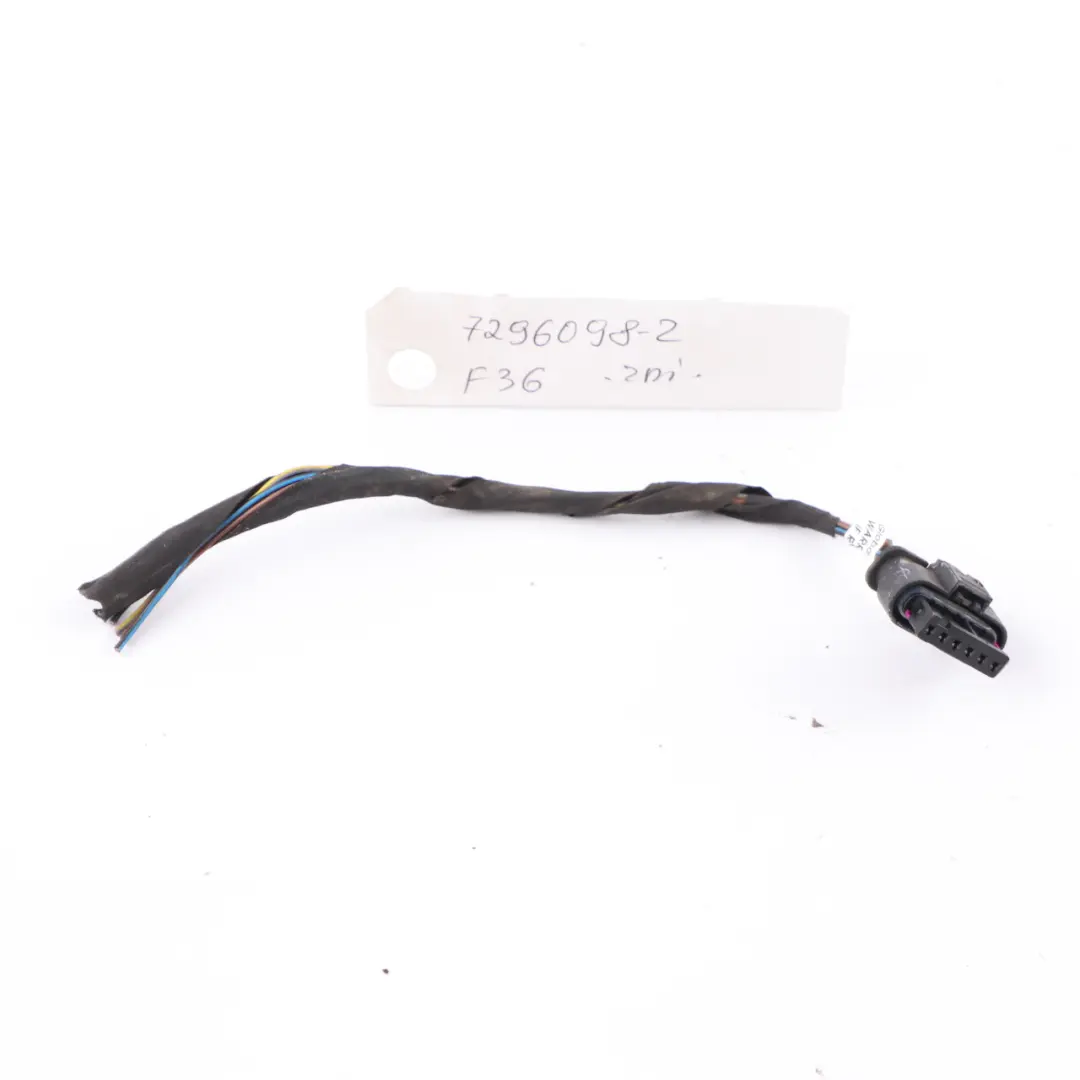 Feu arrière droit Steckdosenverkabelung 1-2141397-1 pour BMW F32 F33 F36 à propos du numéro de pièce 7296098 BMW F32 F33 F36 Feu arrière droit Steckdosenverkabelung 1-2141397-1 - SKU 7296098-1 - Numéro de pièce 7296098