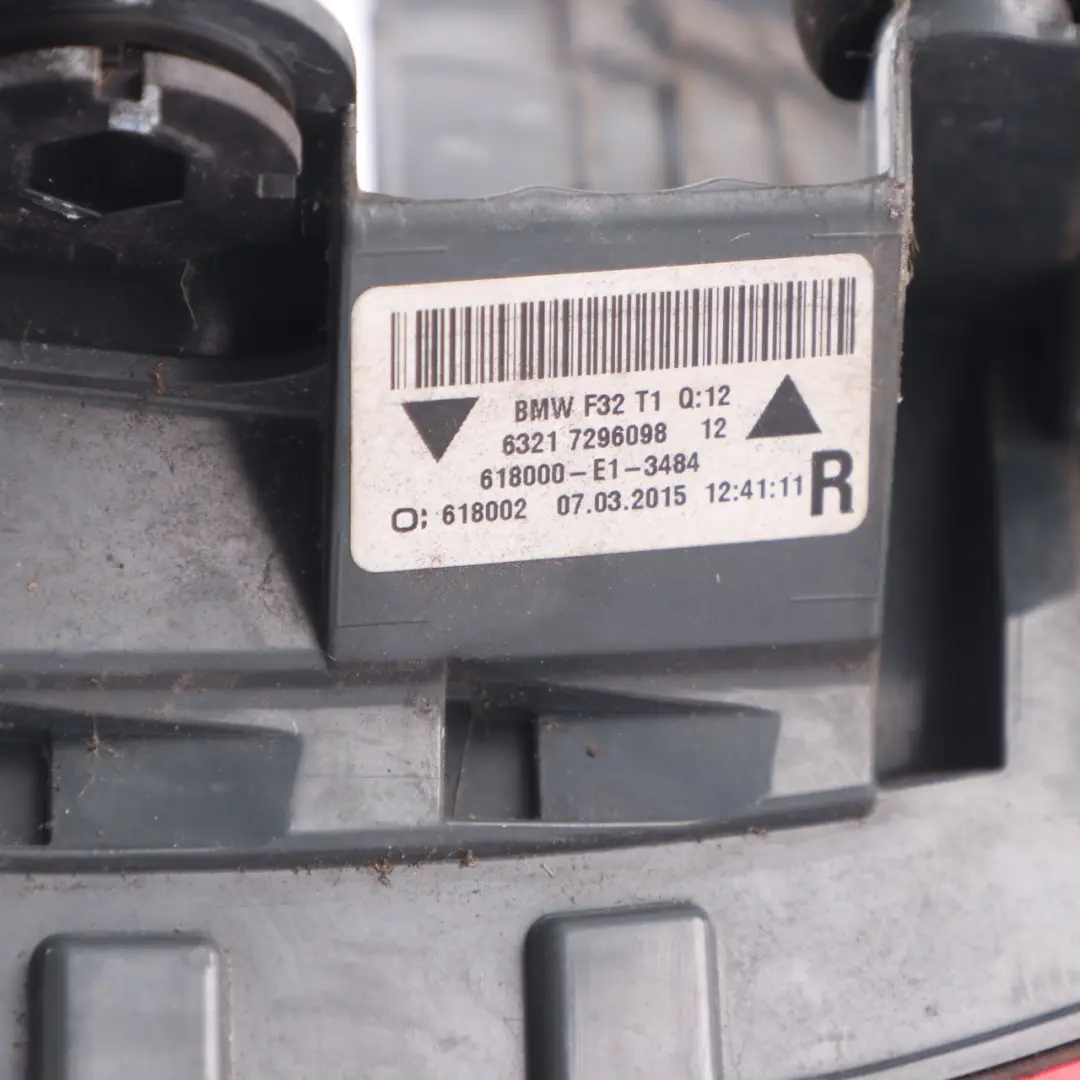 BMW F32 F33 F36 F82 M4 Feu arrière dans le panneau latéral droit - SKU 7296098-2 - Numéro de pièce 7296098