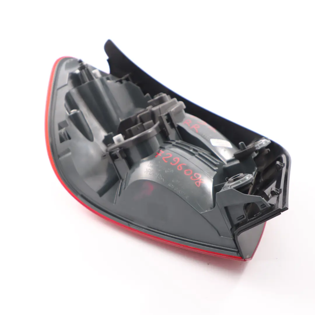 BMW F32 F33 F36 F82 M4 Luce posteriore pannello laterale destro Lampada - SKU 7296098 - Numero di parte 7296098