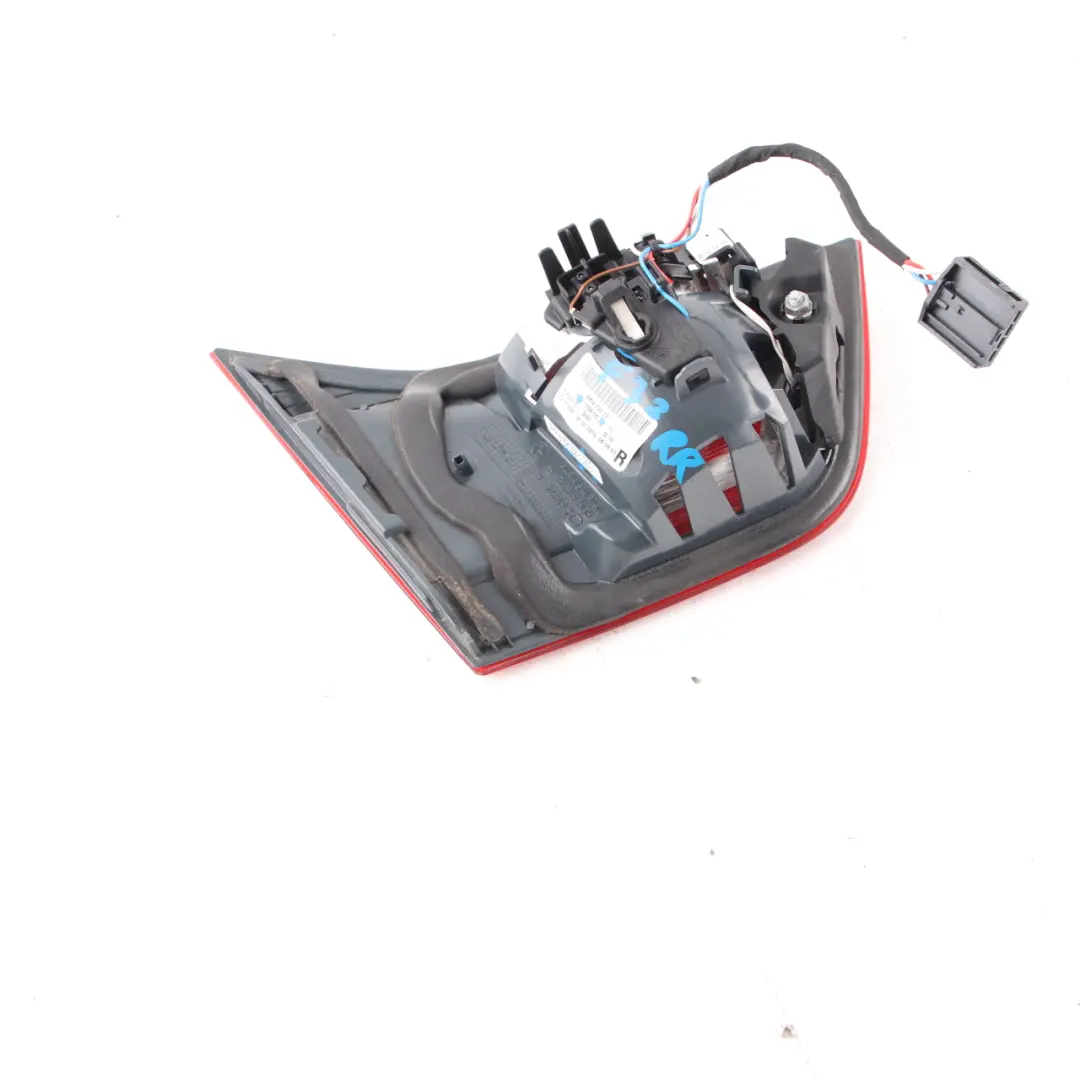 Fanale Posteriore BMW F32 F33 F36 Portellone Posteriore Luce Destra per con numero di parte 7296102 Fanale Posteriore BMW F32 F33 F36 Portellone Posteriore Luce Destra - SKU 7296102 - Numero di parte 7296102
