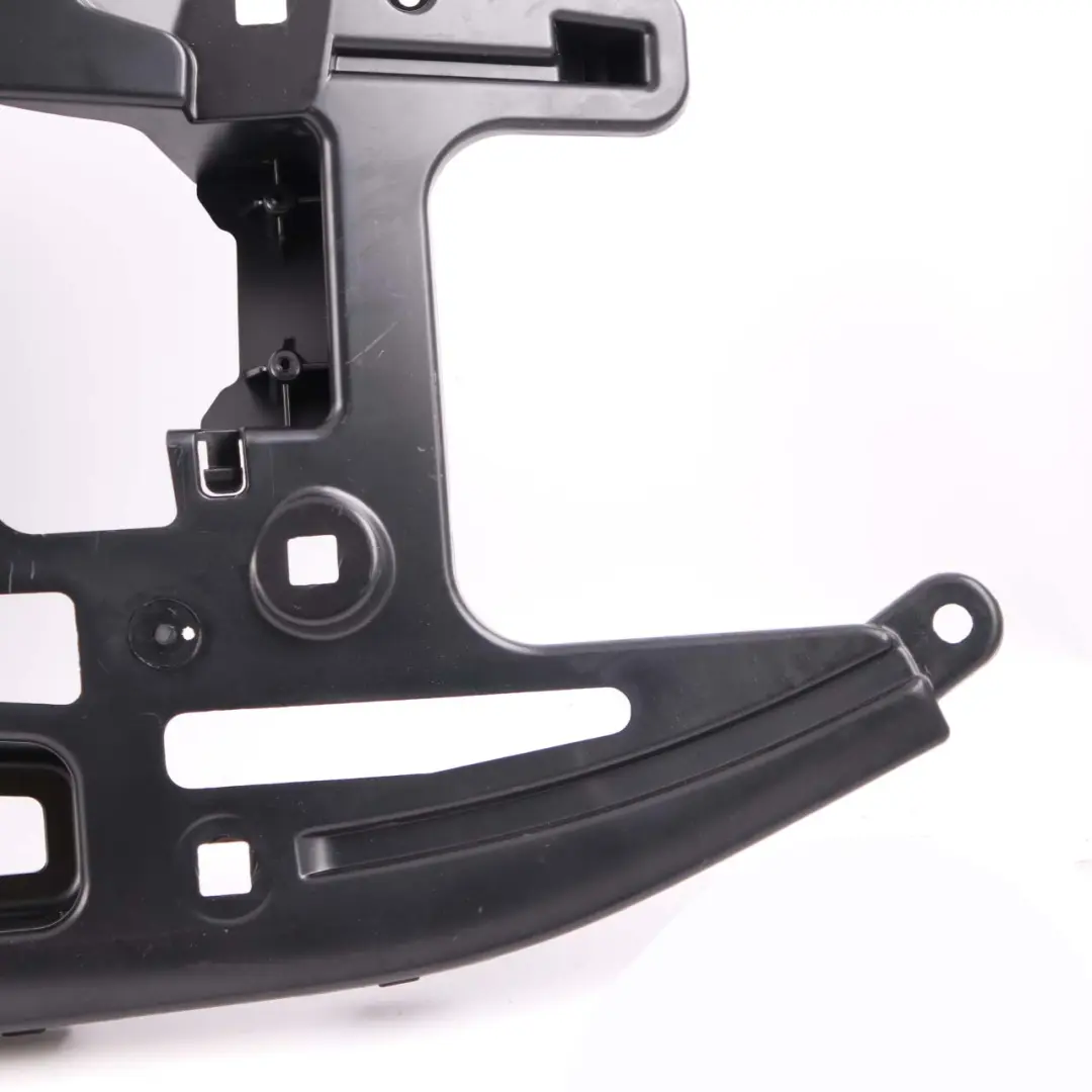 Soporte Panel Lateral Trasero Derecho Soporte Panel Montaje para BMW i3 con número de pieza 7296754 BMW i3 Soporte Panel Lateral Trasero Derecho Soporte Panel Montaje - SKU 7296754 - Número de pieza 7296754