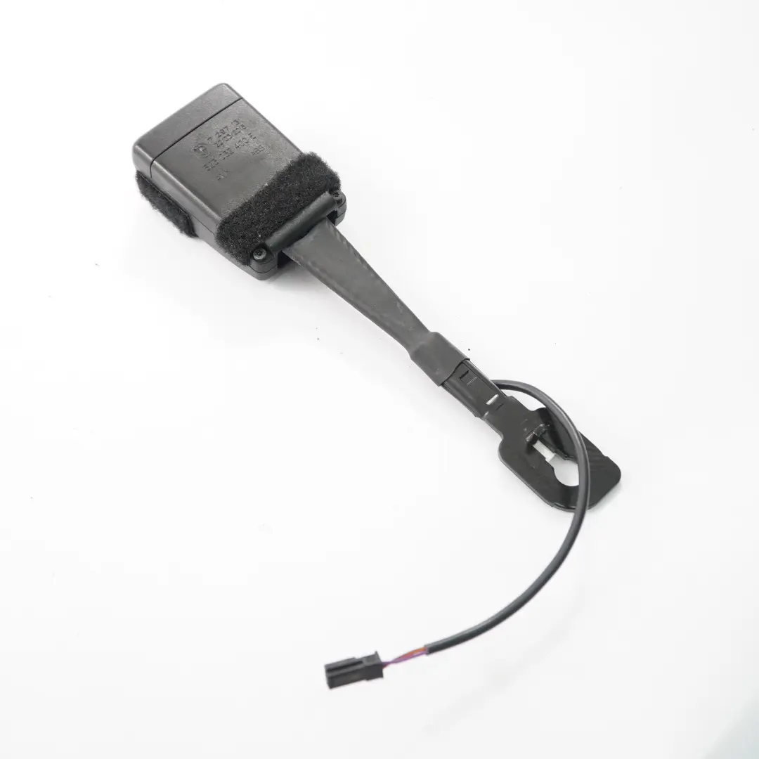 Belt Buckle BMW X5 F15 X6 F16 Front Left Right N/O/S Latch to Seat with Part number 7297131 Seat Belt Buckle BMW X5 F15 X6 F16 Front Left Right N/O/S Latch - SKU 7297131 - Part number 7297131