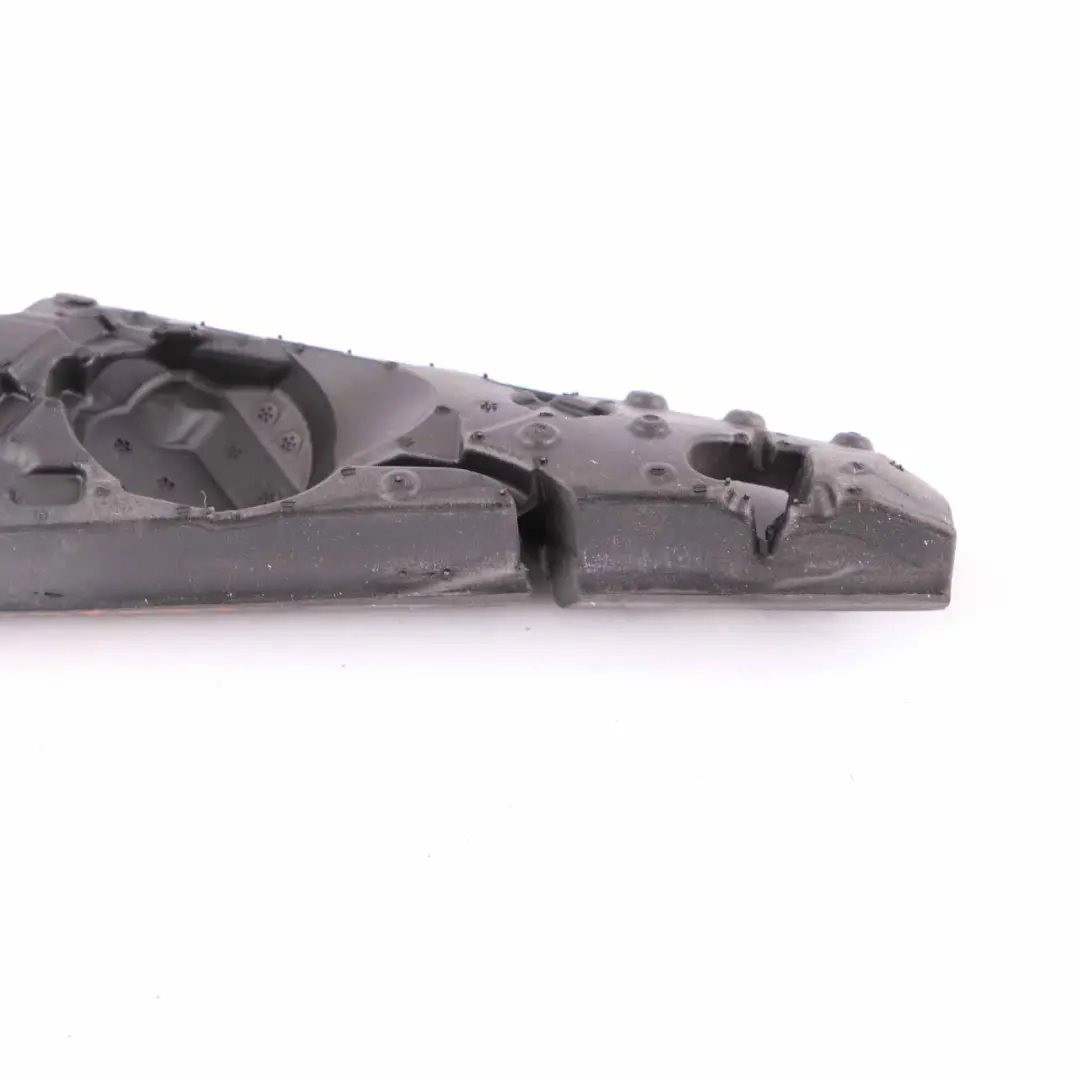 Joint d'étanchéité triangle rétroviseur extérieur avant gauche pour BMW F45 à propos du numéro de pièce 7297253 BMW F45 Joint d'étanchéité triangle rétroviseur extérieur avant gauche - SKU 7297253 - Numéro de pièce 7297253