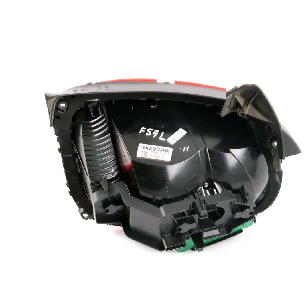 Kabrio Lampa Tylna Lewa do Mini F57 F56 F55 o numerze 7297413 Mini F57 F56 F55 Kabrio Lampa Tylna Lewa - SKU 7297413 - Numer Części 7297413