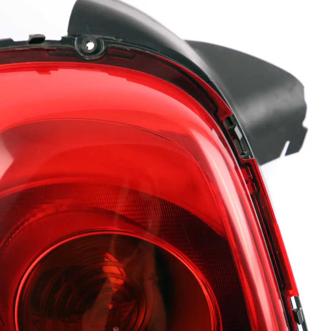Luz Trasera Lateral Izquierda para Mini Cooper F56 F57 Convertible con número de pieza 7297413 Mini Cooper F56 F57 Convertible Luz Trasera Lateral Izquierda - SKU 7297413 - Número de pieza 7297413