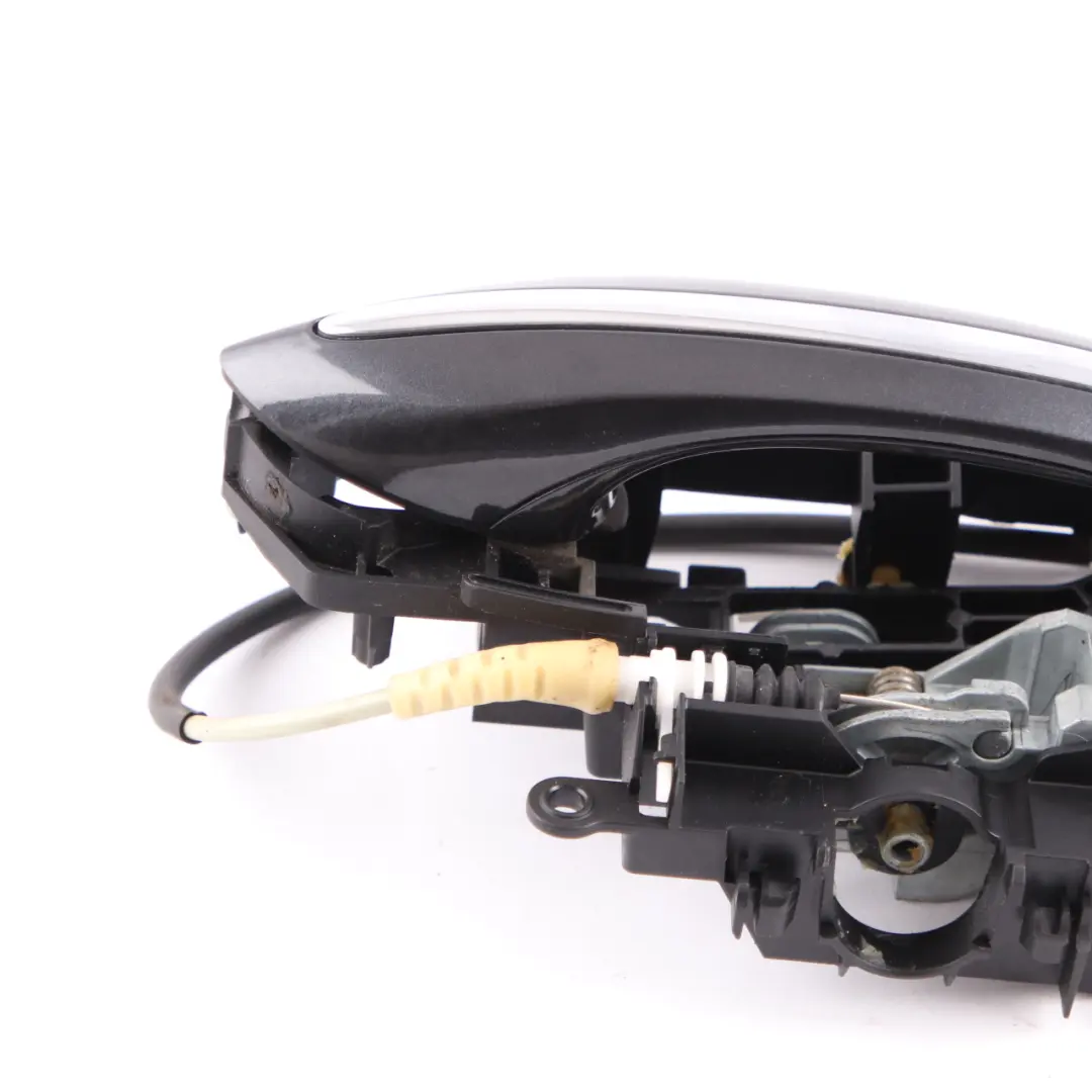 Uchwyt Zewnętrzny Drzwi Tylnych Prawych B90 do BMW F10 F01 o numerze 7297439 BMW F10 F01 Uchwyt Zewnętrzny Drzwi Tylnych Prawych B90 - SKU 7297439-SOP - Numer Części 7297439