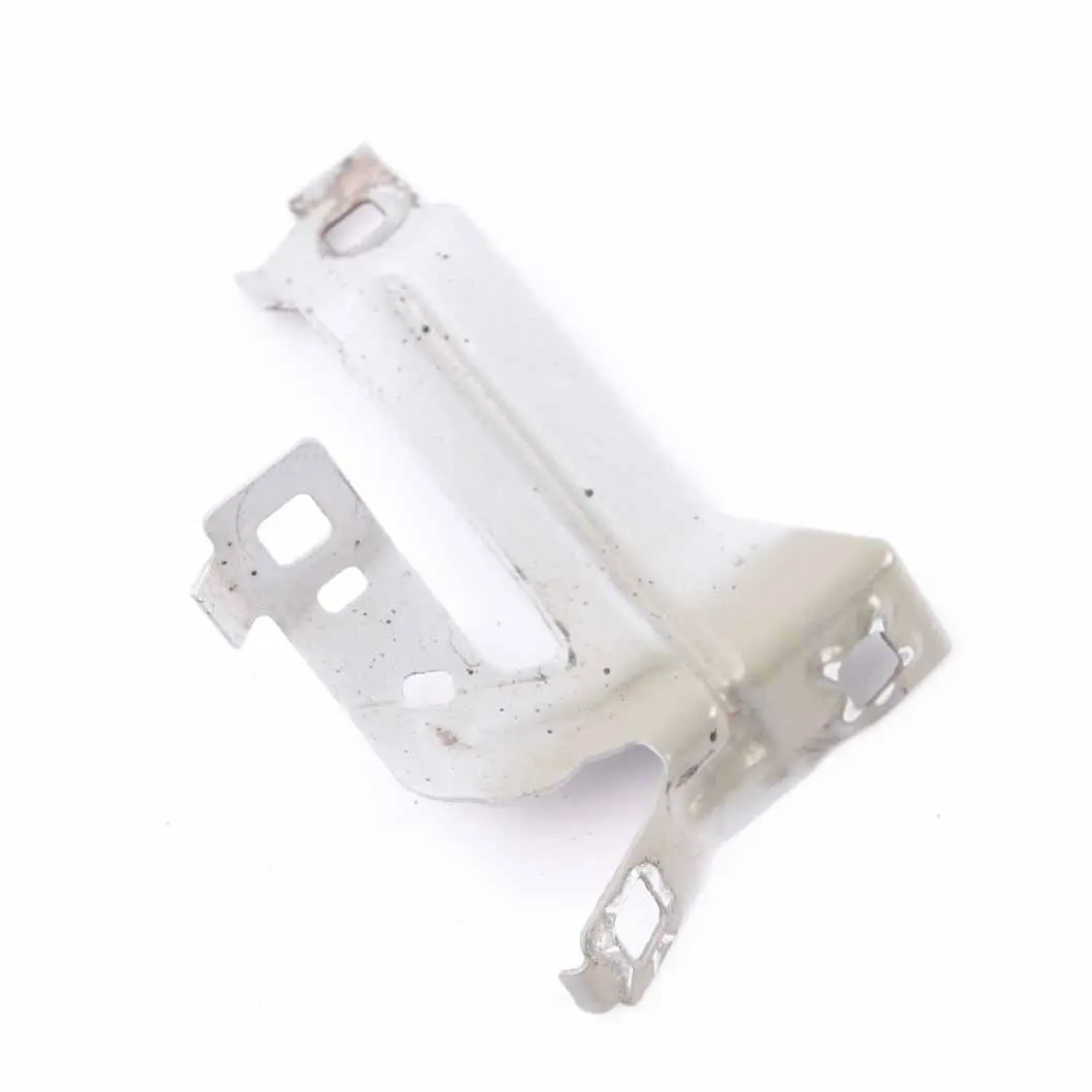 Front Wing Panel Left N/S Bracket Mount Holder Glacier Silver - A83 to BMW F30 F32 with Part number 7298037 BMW F30 F32 Front Wing Panel Left N/S Bracket Mount Holder Glacier Silver - A83 - SKU 7298037-GSB - Part number 7298037