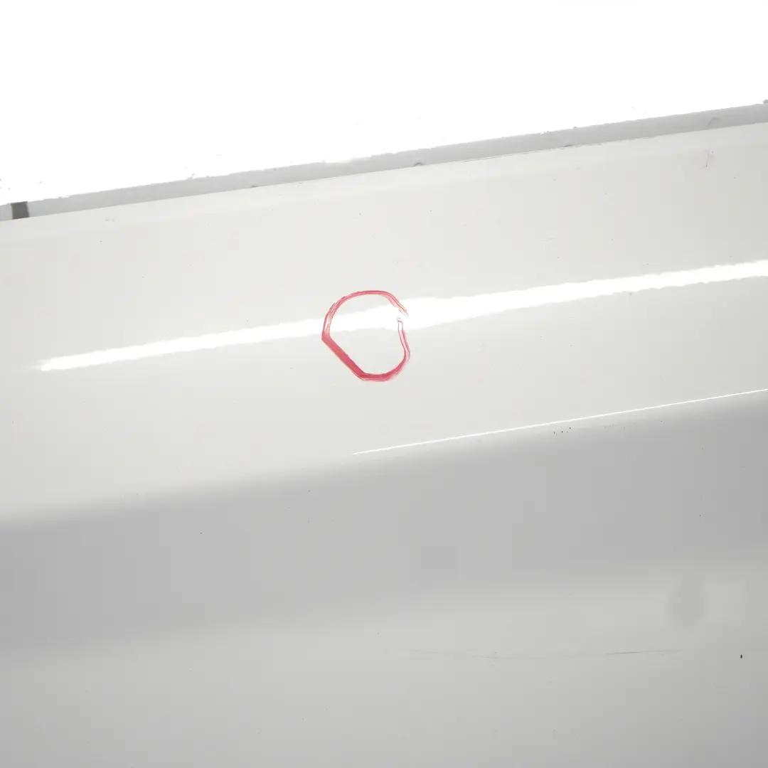 Porta anteriore sinistra Alpine White Alpinweiss 3 - 300 per BMW F21 F22 con numero di parte 7298043 BMW F21 F22 Porta anteriore sinistra Alpine White Alpinweiss 3 - 300 - SKU 7298043-AW2 - Numero di parte 7298043