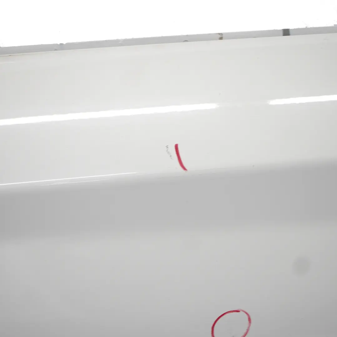 Porta anteriore sinistra Alpine White Alpinweiss 3 - 300 per BMW F21 F22 con numero di parte 7298043 BMW F21 F22 Porta anteriore sinistra Alpine White Alpinweiss 3 - 300 - SKU 7298043-AW2 - Numero di parte 7298043