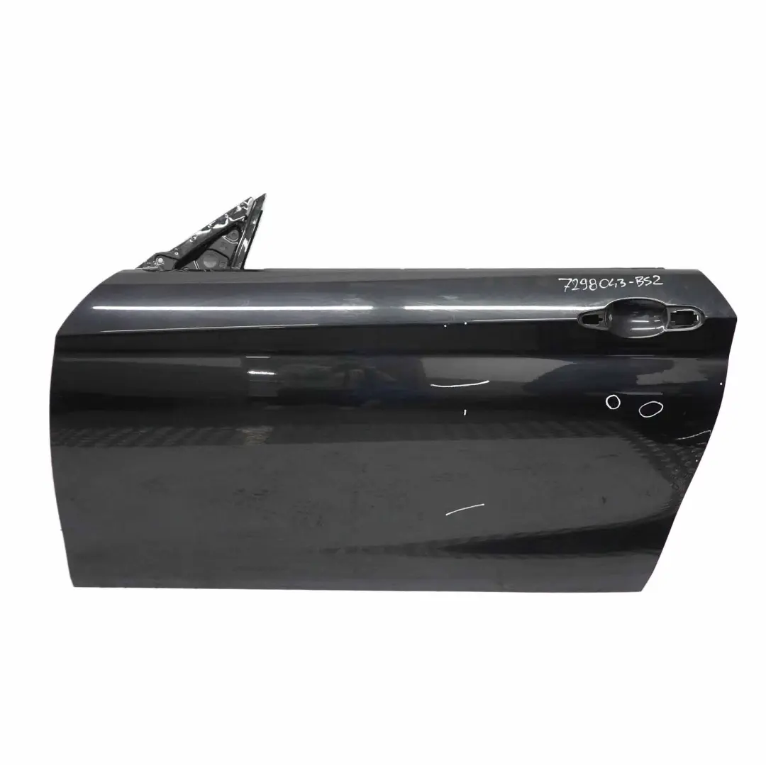 Tür Vorne Links Black Sapphire Schwarz Metallic - 475 für BMW F21 F22 F23 mit Teilenummer 7298043 BMW F21 F22 F23 Tür Vorne Links Black Sapphire Schwarz Metallic - 475 - SKU 7298043-BS2 - Teilenummer 7298043