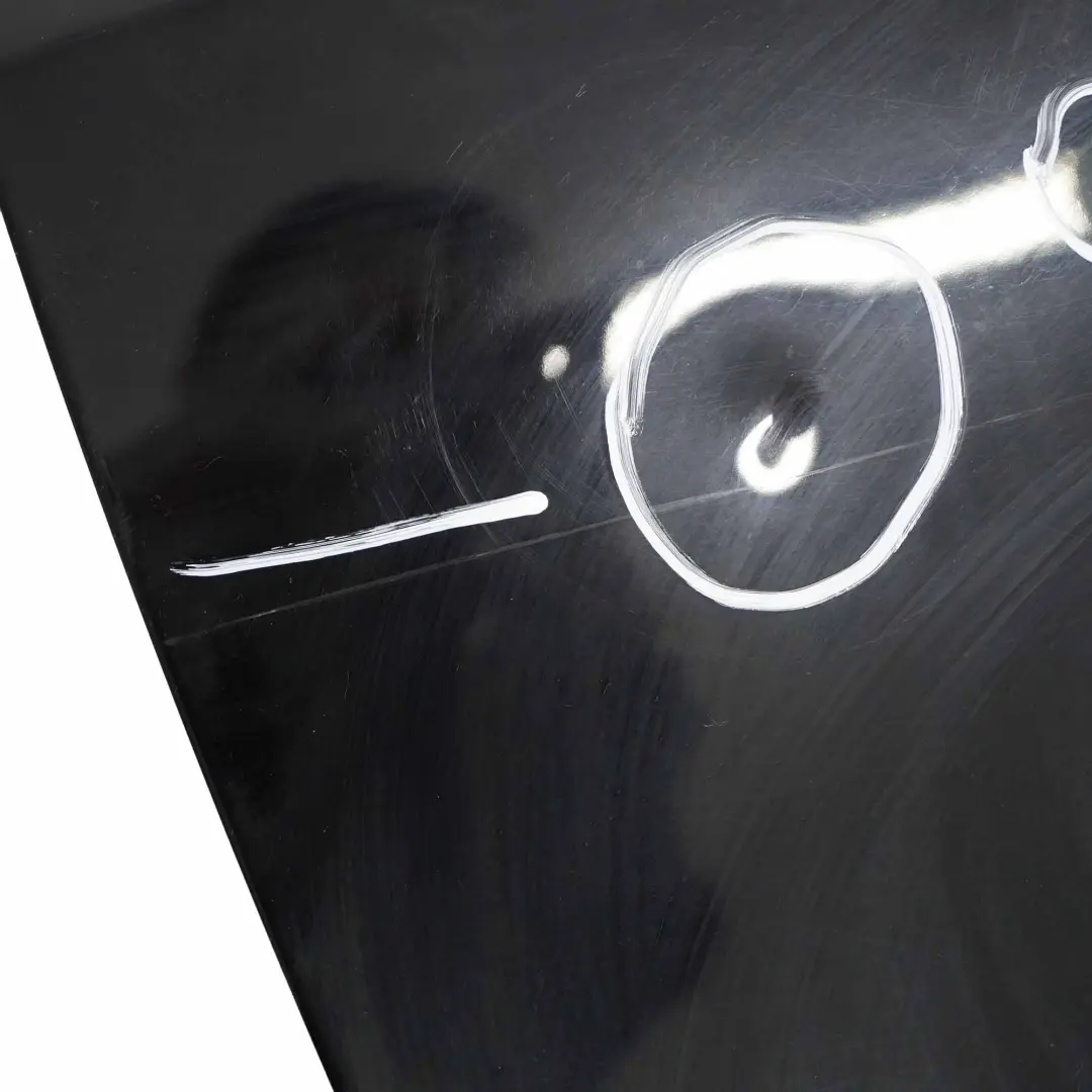 Puerta Delantera Izquierda Schwarz 2 Negro - 668 para BMW F21 F22 con número de pieza 7298043 BMW F21 F22 Puerta Delantera Izquierda Schwarz 2 Negro - 668 - SKU 7298043-SCH - Número de pieza 7298043