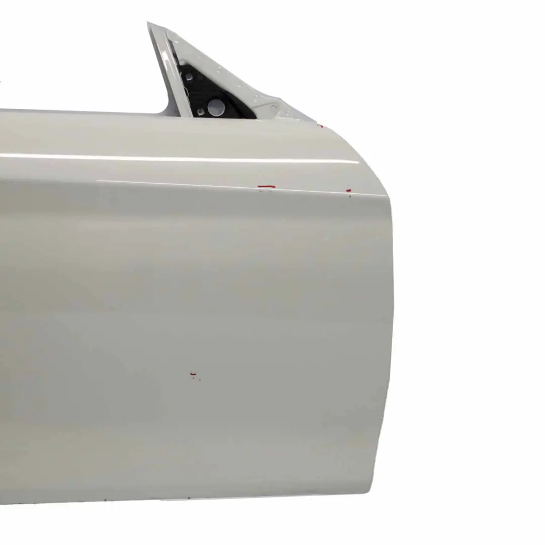 Puerta Delantera Derecha Alpin Blanco Alpinweiss 3 - 300 para BMW F21 F22 F23 con número de pieza 7298044 BMW F21 F22 F23 Puerta Delantera Derecha Alpin Blanco Alpinweiss 3 - 300 - SKU 7298044-AW1 - Número de pieza 7298044