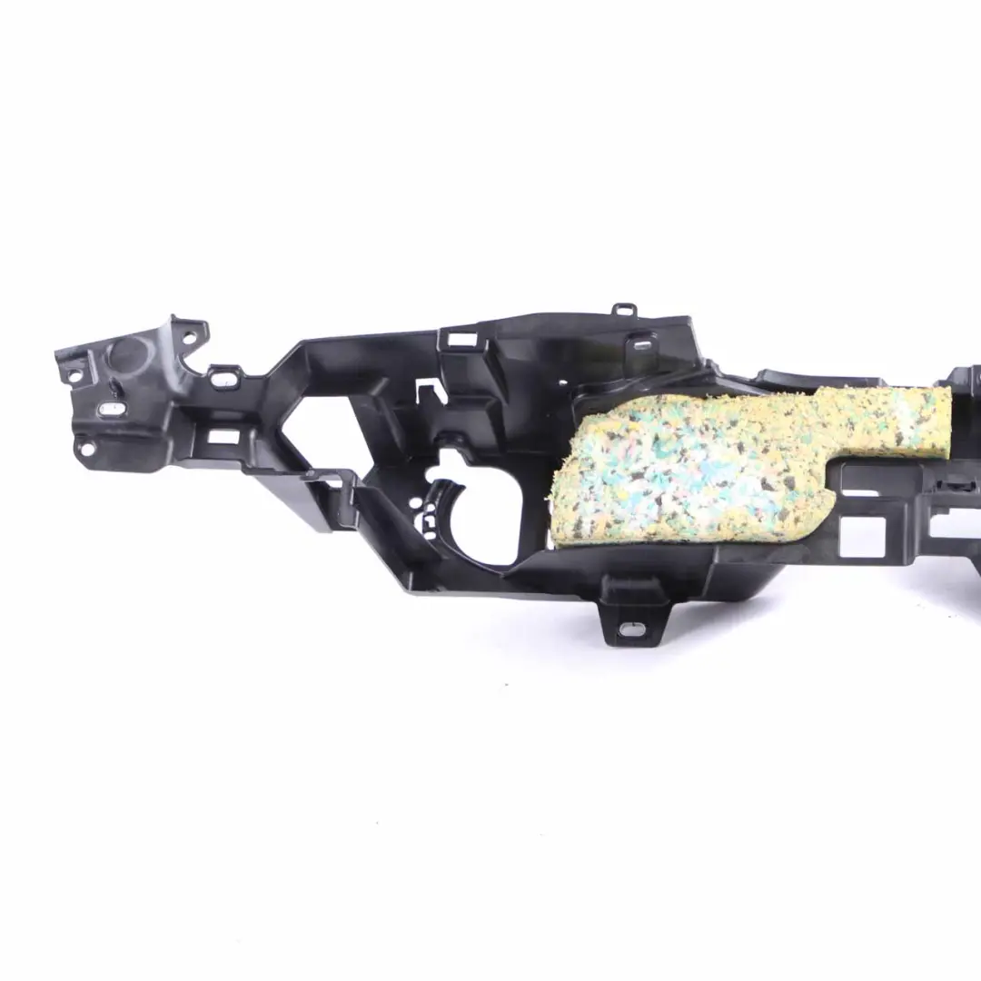 Supporto baule posteriore sinistro Supporto pannello trim per BMW F34 GT con numero di parte 7298052 BMW F34 GT Supporto baule posteriore sinistro Supporto pannello trim - SKU 7298051 - Numero di parte 7298052