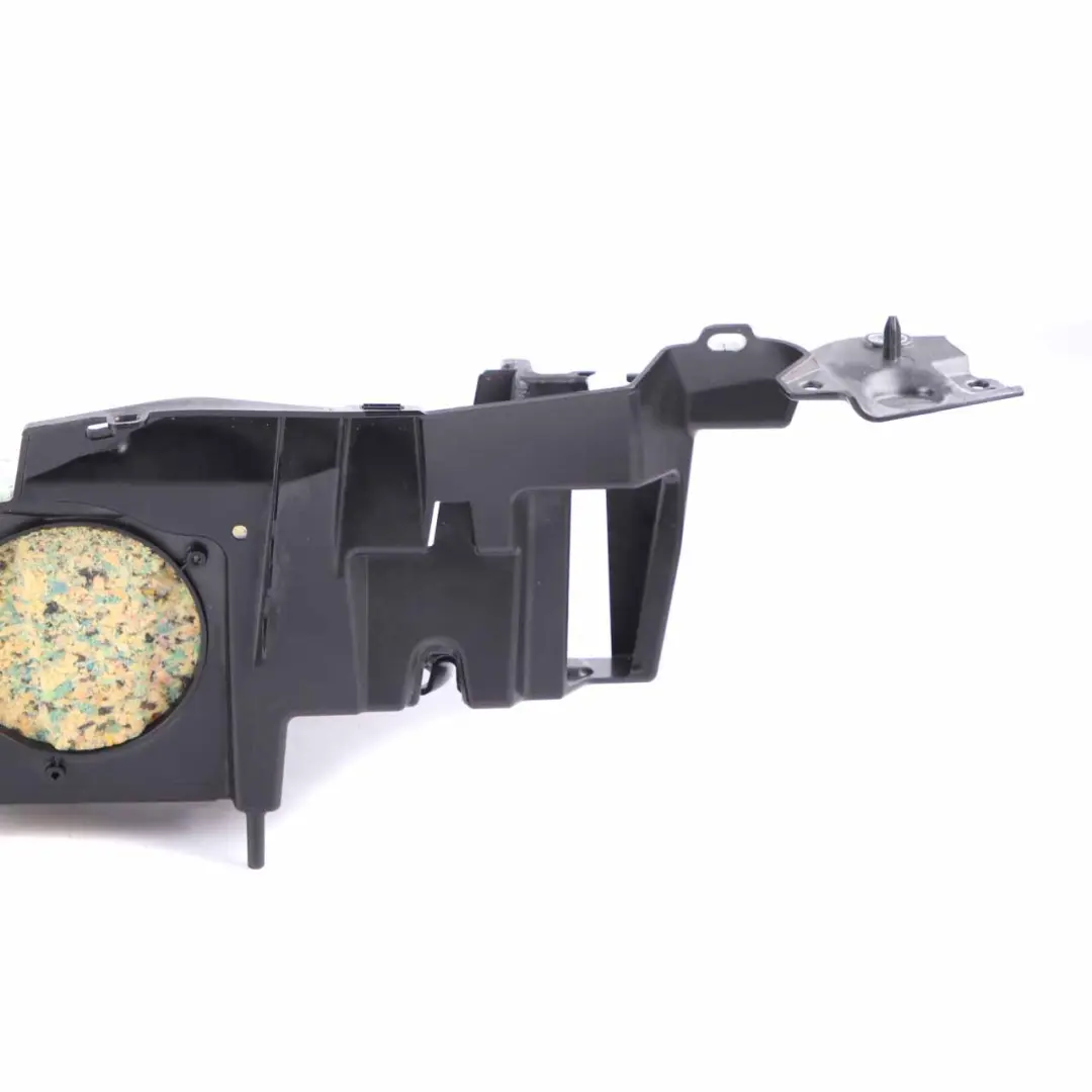 Osłona Wspornik Boczka Bagażnika Lewy Tył do BMW F34 GT o numerze 7298052 BMW F34 GT Osłona Wspornik Boczka Bagażnika Lewy Tył - SKU 7298051 - Numer Części 7298052