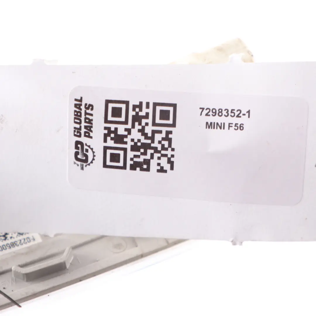 Laterale Indicatore Direzione Anteriore Destro per Mini Cooper S F55 F56 F57 con numero di parte 7298352 Mini Cooper S F55 F56 F57 Laterale Indicatore Direzione Anteriore Destro - SKU 7298352-1 - Numero di parte 7298352