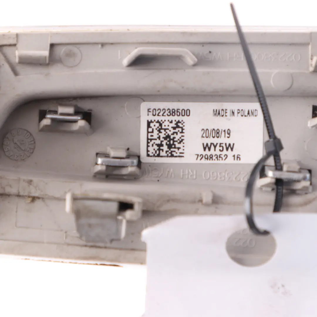 Laterale Indicatore Direzione Anteriore Destro per Mini Cooper S F55 F56 F57 con numero di parte 7298352 Mini Cooper S F55 F56 F57 Laterale Indicatore Direzione Anteriore Destro - SKU 7298352-1 - Numero di parte 7298352