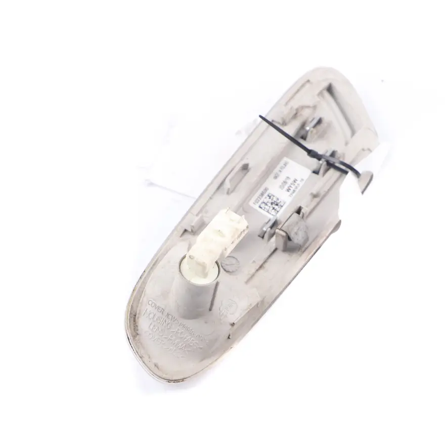 Laterale Indicatore Direzione Anteriore Destro per Mini Cooper S F55 F56 F57 con numero di parte 7298352 Mini Cooper S F55 F56 F57 Laterale Indicatore Direzione Anteriore Destro - SKU 7298352-1 - Numero di parte 7298352