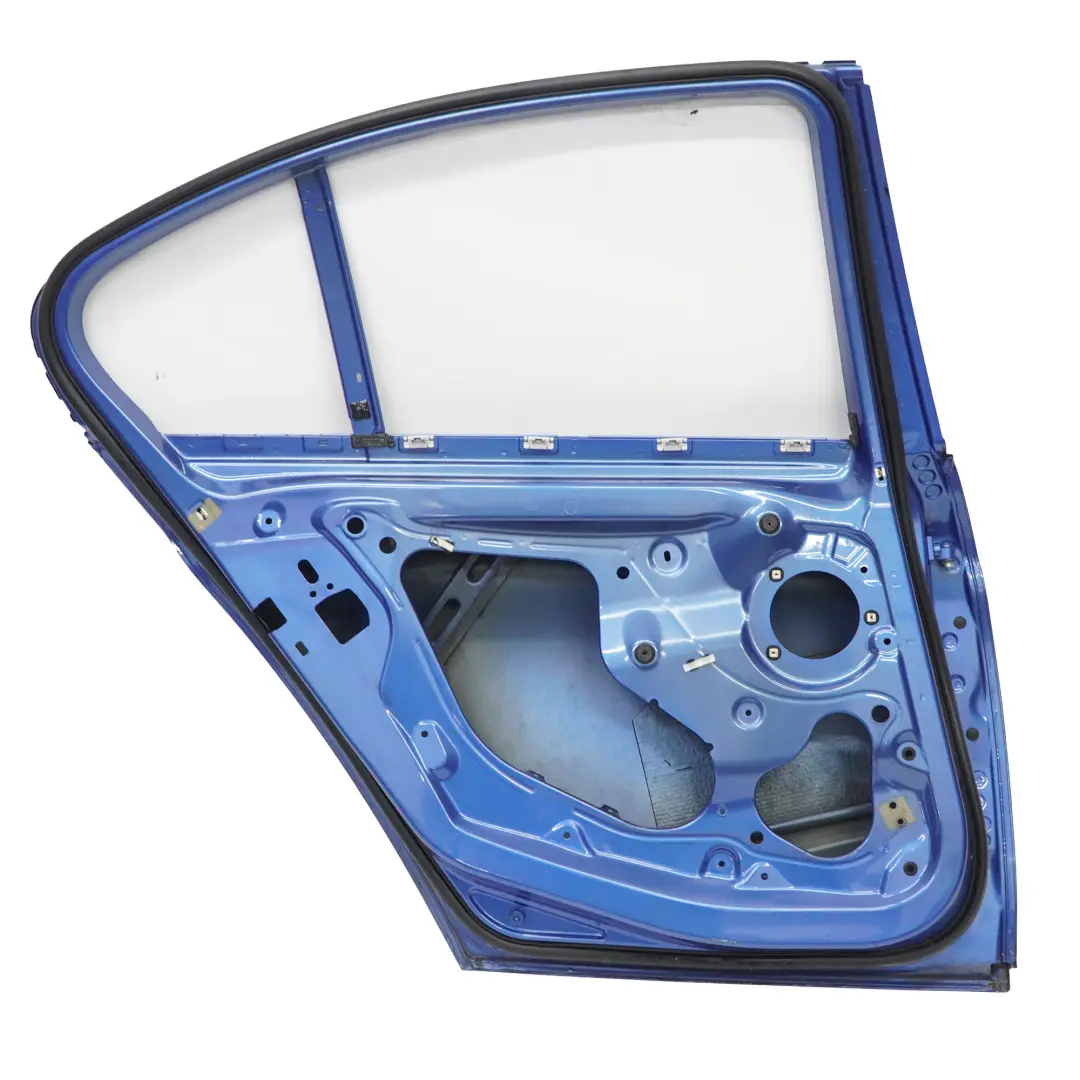 Porta posteriore sinistra Estorilblau Estoril Blue - B35 per BMW F30 Berlina con numero di parte 7298513 BMW F30 Berlina Porta posteriore sinistra Estorilblau Estoril Blue - B35 - SKU 7298513-EB - Numero di parte 7298513