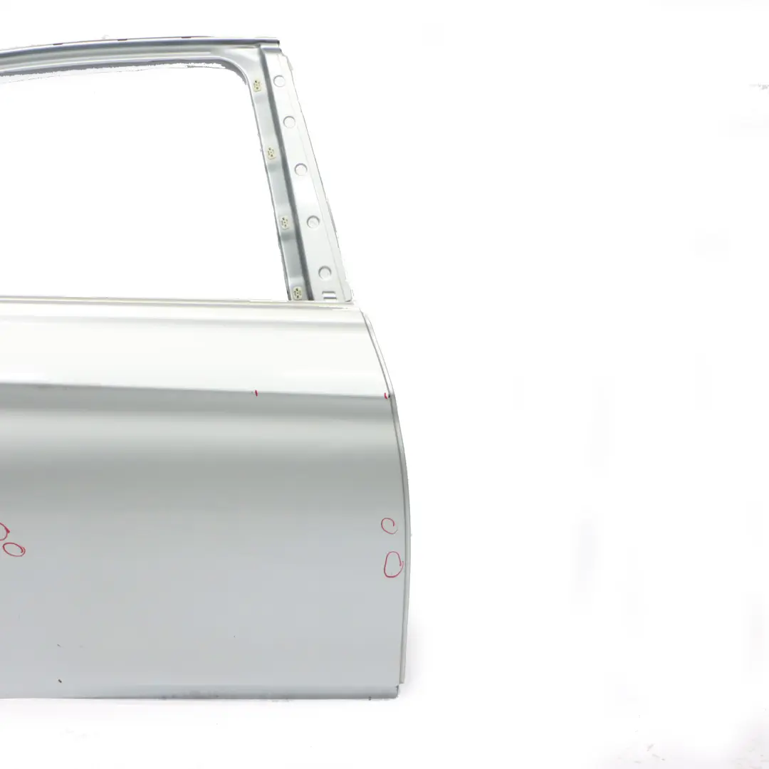 Puerta Trasera Derecha Glacier Silber Silver Metallic - A83 para BMW F30 con número de pieza 7298514 BMW F30 Puerta Trasera Derecha Glacier Silber Silver Metallic - A83 - SKU 7298514-GSB1 - Número de pieza 7298514