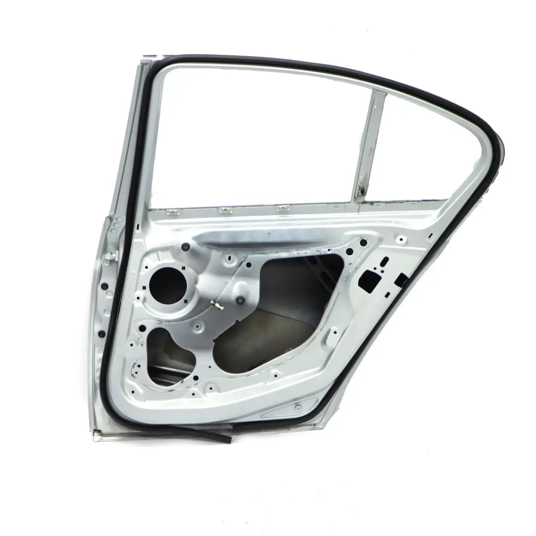 BMW F30 Drzwi Prawe Tylne Glacier Silver Srebrny Metalik - A83 - SKU 7298514-GSB1 - Numer Części 7298514