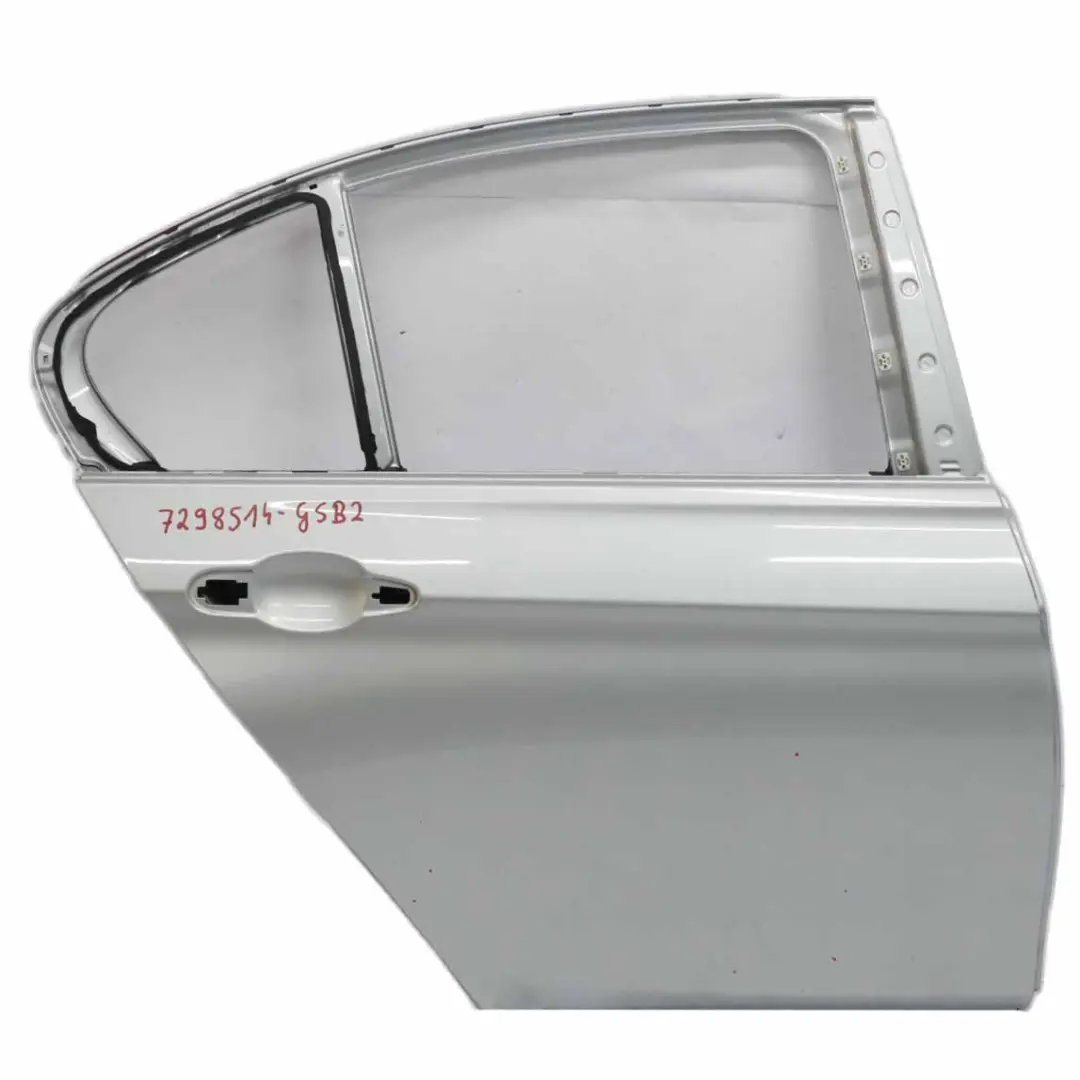 Puerta Trasera Derecha O/S Glacier Silber Plata Metallic - A83 para BMW F30 con número de pieza 7298514 BMW F30 Puerta Trasera Derecha O/S Glacier Silber Plata Metallic - A83 - SKU 7298514-GSB2 - Número de pieza 7298514