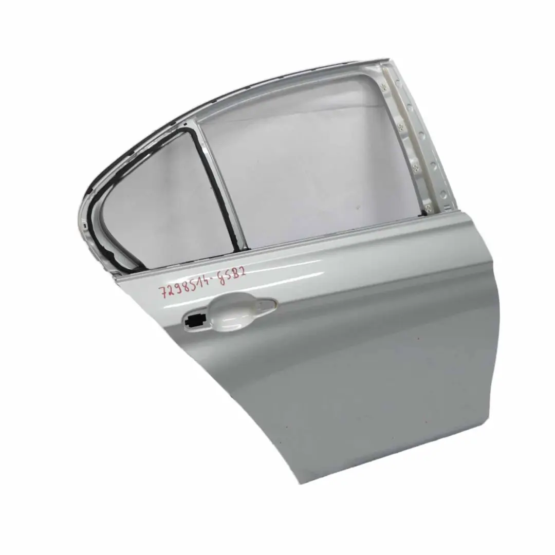 Porta posteriore destra Glacier Silber Argento Metallic - A83 per BMW F30 con numero di parte 7298514 BMW F30 Porta posteriore destra Glacier Silber Argento Metallic - A83 - SKU 7298514-GSB2 - Numero di parte 7298514