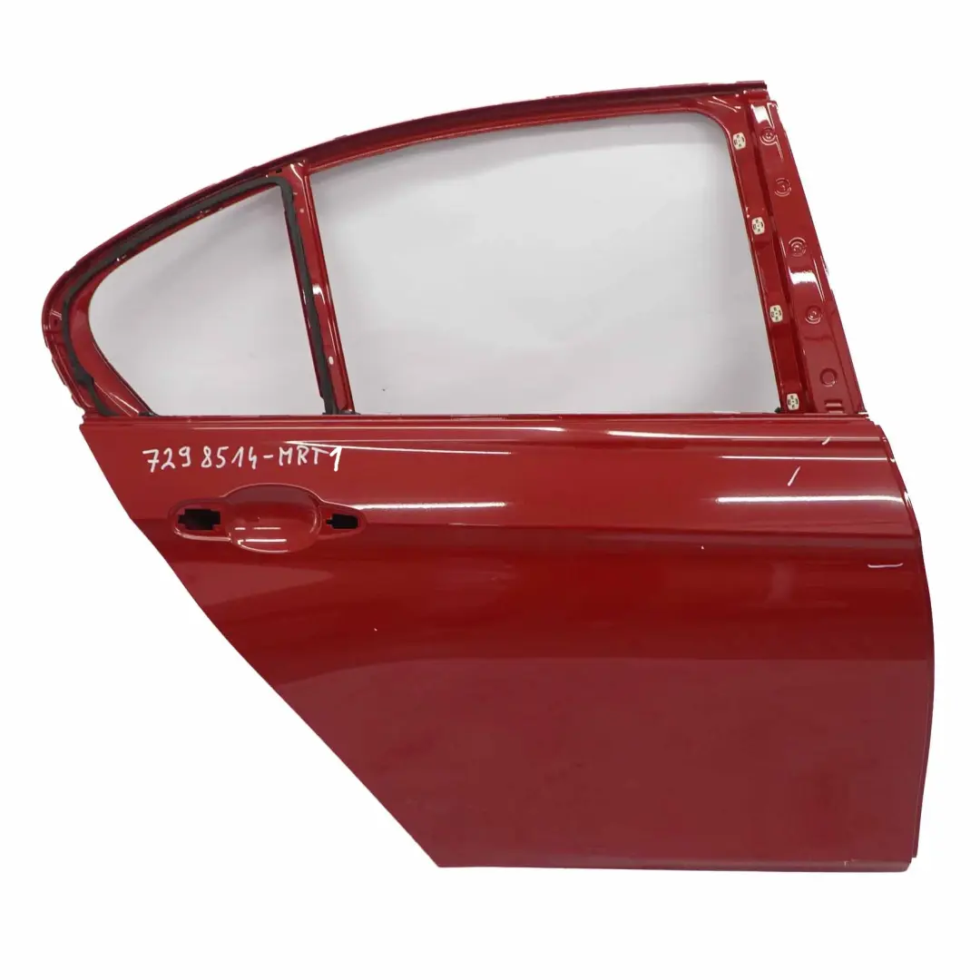 Puerta Trasera Derecha Melbourne Rot Rojo Metalizado - A75 para BMW F30 con número de pieza 7298514 BMW F30 Puerta Trasera Derecha Melbourne Rot Rojo Metalizado - A75 - SKU 7298514-MRT1 - Número de pieza 7298514