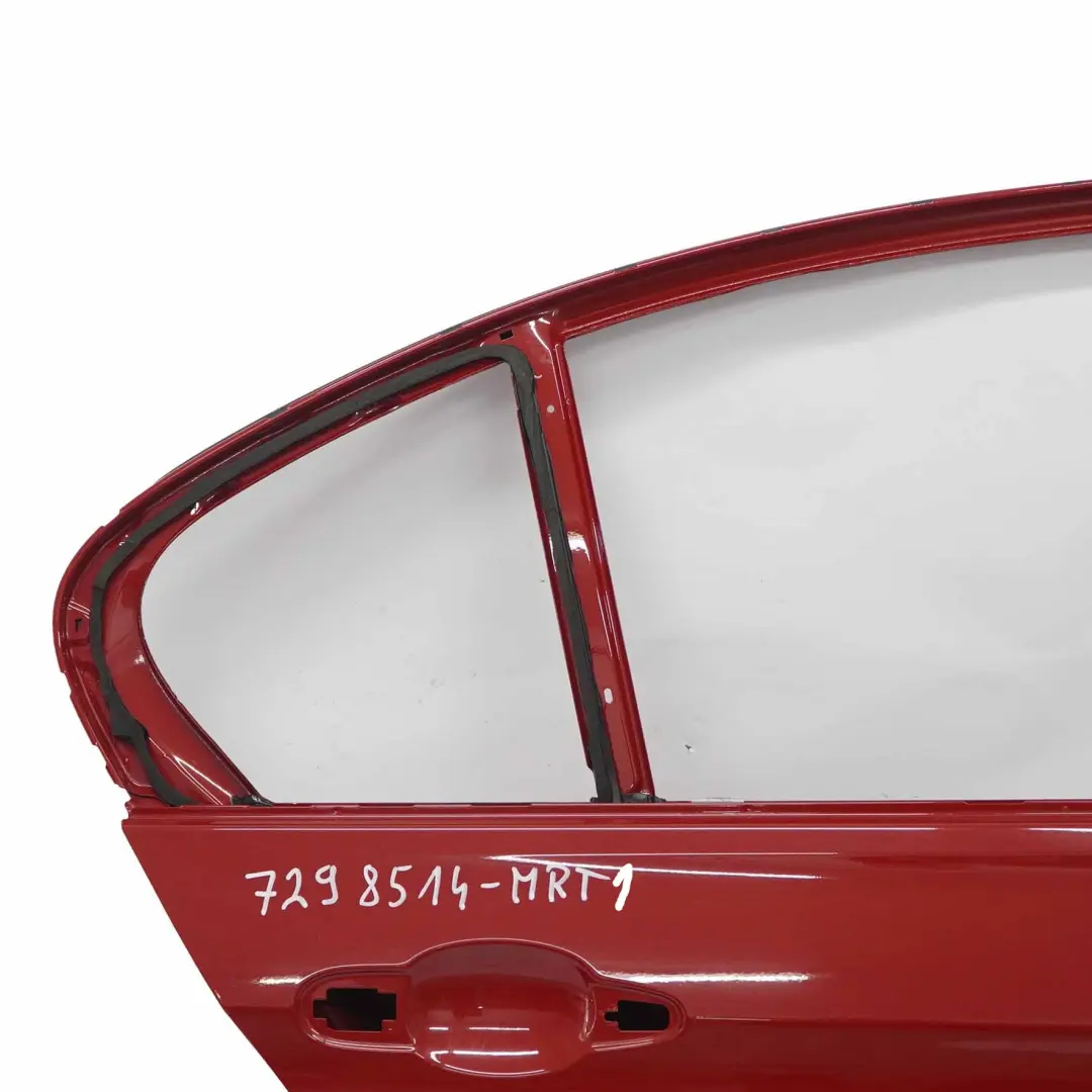 Puerta Trasera Derecha Melbourne Rot Rojo Metalizado - A75 para BMW F30 con número de pieza 7298514 BMW F30 Puerta Trasera Derecha Melbourne Rot Rojo Metalizado - A75 - SKU 7298514-MRT1 - Número de pieza 7298514