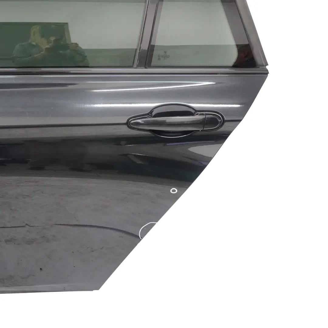 Tür Hinten Links Black Sapphire Metallic - 475 für BMW F31 Touring Kombi mit Teilenummer 7298525 BMW F31 Touring Kombi Tür Hinten Links Black Sapphire Metallic - 475 - SKU 7298525-BS2 - Teilenummer 7298525