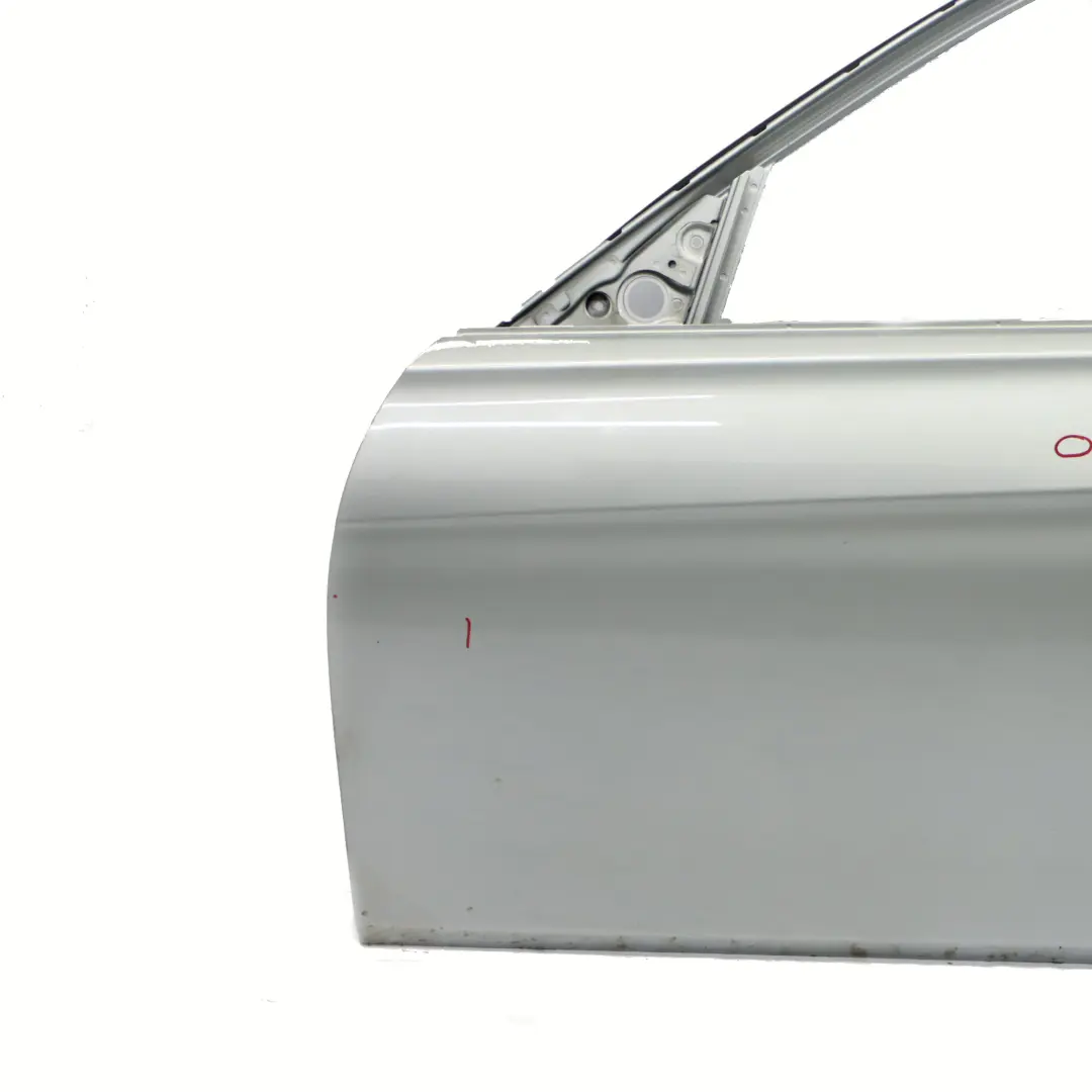 Avante Gauche Glacier Silver Metallic - A83 pour BMW F30 F31 Porte à propos du numéro de pièce 7298565 BMW F30 F31 Porte Avante Gauche Glacier Silver Metallic - A83 - SKU 7298565-GSB1 - Numéro de pièce 7298565