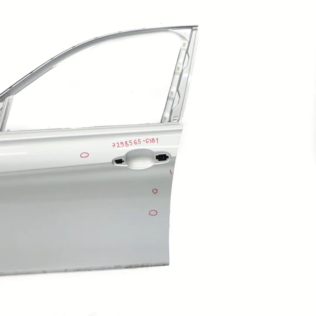 Porta Anteriore Sinistra Glacier Silver Metallic - A83 per BMW F30 F31 con numero di parte 7298565 BMW F30 F31 Porta Anteriore Sinistra Glacier Silver Metallic - A83 - SKU 7298565-GSB1 - Numero di parte 7298565