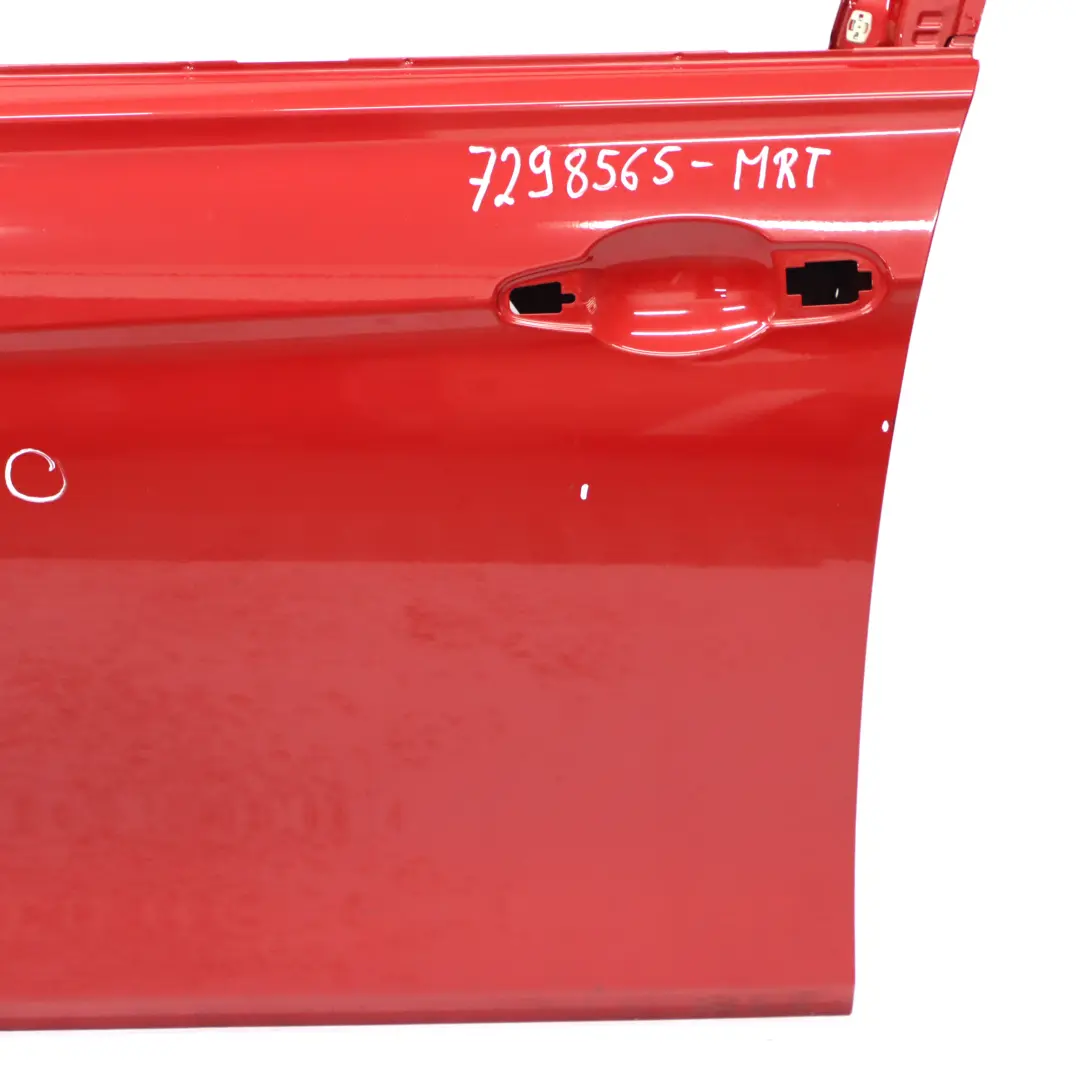 Porta anteriore sinistra Melbourne Red Metallic - A75 per BMW F30 F31 con numero di parte 7298565 BMW F30 F31 Porta anteriore sinistra Melbourne Red Metallic - A75 - SKU 7298565-MRT - Numero di parte 7298565