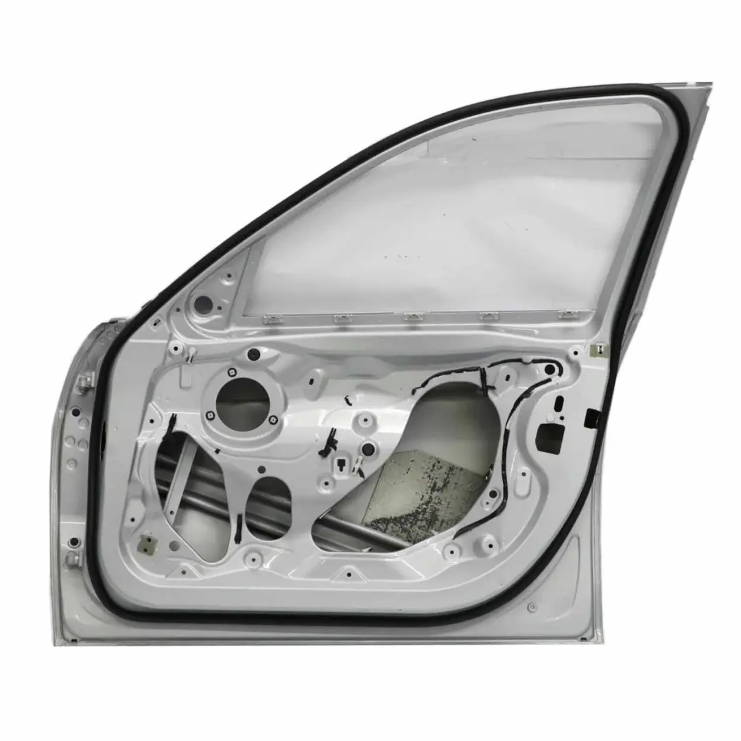 Porta anteriore destra Glacier Silber Silver Metallic - A83 per BMW F30 F31 con numero di parte 7298566 BMW F30 F31 Porta anteriore destra Glacier Silber Silver Metallic - A83 - SKU 7298566-GSB - Numero di parte 7298566