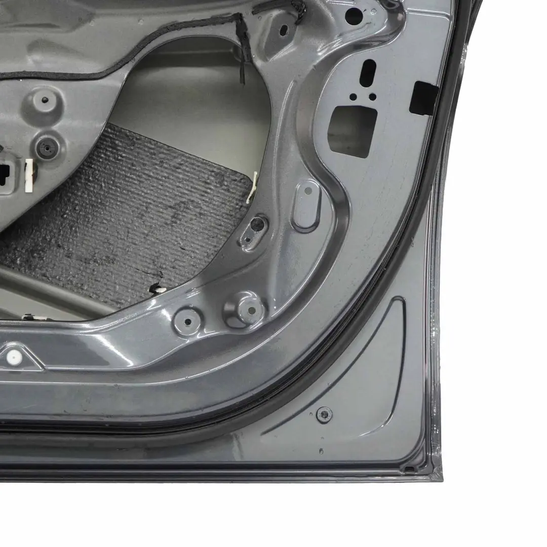 Puerta Delantera Derecha Gris Mineralgrau Metalizado - B39 para BMW F30 F31 con número de pieza 7298566 BMW F30 F31 Puerta Delantera Derecha Gris Mineralgrau Metalizado - B39 - SKU 7298566-MG1 - Número de pieza 7298566